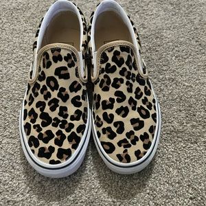 Leopard print Vans